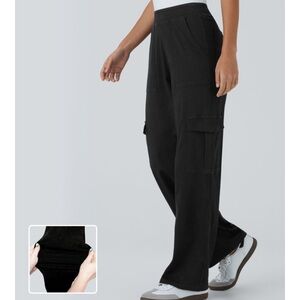 Halara FlexDenim Mid Rise Pockets
Straight Leg Cargo Pants